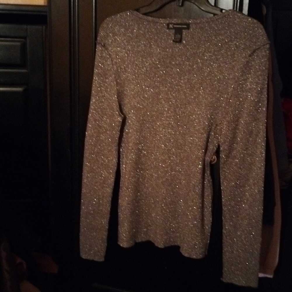 Sweater - Picture 2 of 2